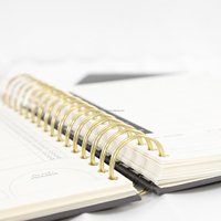 Journal de journal d'entraînement et de fitness à impression personnalisée pour fixer des objectifs et suivre les progrès