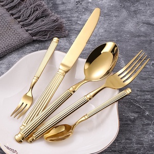 Nuevo Juego de Cubiertos de Acero Inoxidable con Diseño de Pilar Romano Nórdico Dorado para Boda, Cuchillo, Tenedor y Cuchara - Product Image 1
