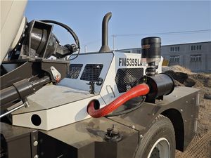 Mezcladora Autocargable Bidireccional de 3.5 Metros Cúbicos con Accionamiento Delantero Izquierdo FM535SLA en Venta - Product Image 5