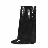 Célèbre marque Designer requin bottes Style occidental doux PU genou haut talon serrure grande taille pour les femmes automne saison