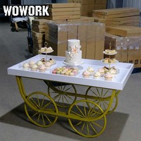Chariot à bonbons floral WOWORK 2026 pour la décoration de fête de mariage, de fête d'anniversaire et d'événements, avec un design personnalisé pour la présentation de desserts en extérieur