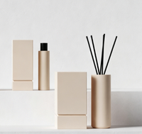 Diffuseur de parfum artisanal avec logo personnalisé par un designer professionnel