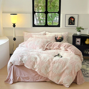 Set di biancheria da letto <span class=keywords><strong>4</strong></span> pezzi in finto velluto di coniglio e copripiumino in velluto intagliato morbido e ispessito Set di biancheria da letto per l'inverno - Product Image 4