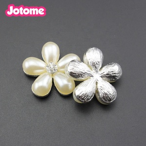 30 mm Perle Fleur Bouton Pression De Luxe Invitation De Mariage Décoration En Alliage De Zinc Métal Placage Techniques - Product Image 2