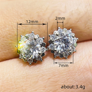 Orecchini a perno a forma di girasole da donna, semplici ed eleganti, accessori per l'uso quotidiano - Product Image 5