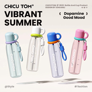 Bouteille d'eau Tritan avec paille, gourde de sport portable avec sangle, grande capacité, réutilisable pour les voyages et les activités de plein air - Product Image 2