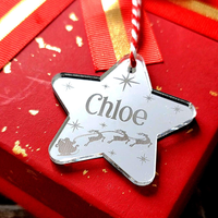 Individueller Mehrfarbiger Spiegel-Acryl-Stern Weihnachtsanhänger, Gravierter Weihnachtsmann-Schlitten als Festtagsgeschenk, Christbaumschmuck zum Aufhängen