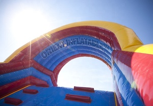 Glissière gonflable de glissement de course de baignoire <span class=keywords><strong>d</strong></span>'<span class=keywords><strong>eau</strong></span> <span class=keywords><strong>d</strong></span>'arrière-cour <span class=keywords><strong>d</strong></span>'Orient Inflatables avec le cercle de éclaboussure de piscine coulissant à vendre - Product Image 3