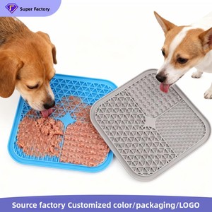 Tapis d'alimentation en silicone à motif géométrique, antidérapant, facile à nettoyer, pour chiens, chats, petits animaux, utilisation en intérieur - Product Image 5