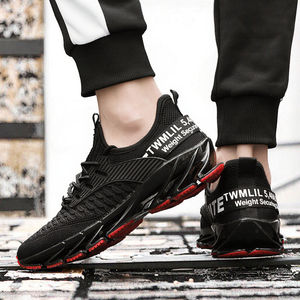 Chaussures de course rétro sportives pour hommes, confortables, avec doublure en maille, rehaussantes, souples, baskets de mode à lacets en PU et MD - Product Image 3