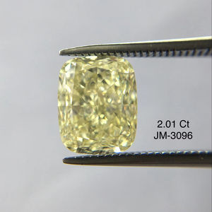 เพชรแท้ที่ผ่านการรับรองจาก Gia สีเหลืองแฟนซีสำหรับทำเครื่องประดับเบาะ2.01กะรัตตัดเพชรหลวมธรรมชาติจากอินเดียจำนวนมาก - Product Image 1