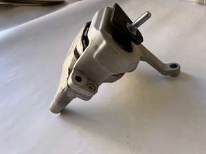 OEM 11210-3TA1D para Nissan Altima 2013-2018 Suspensión de motor de nueva condición Piezas de transmisión de goma automotriz - Product Image 4