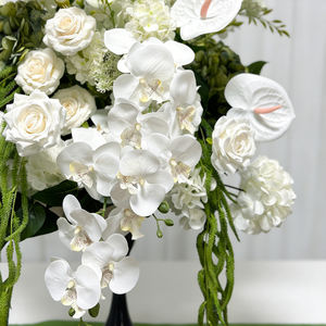 Centro de Mesa de Boda de Lujo con Orquídeas Blancas de Seda Realistas, Anthurium y Lirios Calla, Decoración para Fondo de Mesa - Product Image 4