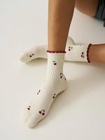 Chaussettes de Pilates personnalisées antidérapantes avec logo brodé, respirantes et à volants pour femmes