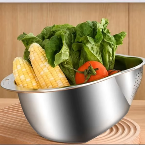 Edelstahl-Schüssel mit Schrägauslauf und Sieb zum Waschen von Obst und Bohnen – Vielseitiges Küchenwerkzeug - Product Image 5