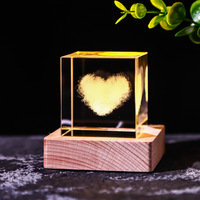 Personnalisé 3D Laser Gravé Verre Clair Cube Vierge Cadeau Commémoratif Cristal Artisanat Petite Veilleuse