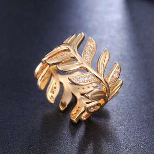 Creative <b>Gold</b> Plated Copper Vine Leaf <b>Ring</b> with Claw <b>Set</b> for Women Romantic Elegant Fashion Party Jewelry - Product Image 3