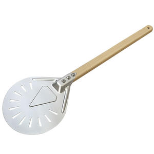 Pala para Pizza Profesional de Aluminio de 9 Pulgadas con Mango Ergonómico de Madera para Hornear y Transferir Pizzas en Restaurantes Comerciales - Product Image 3