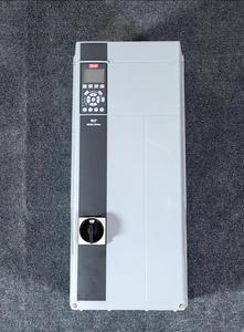 Variateur de vitesse Danfoss VLT FC-302P15KT5E20 d'origine, nouveau, 15 kW, 50 Hz à 60 Hz, pour pompe, ventilateur, compresseur, variateurs de vitesse Danfoss VFD - Product Image 4