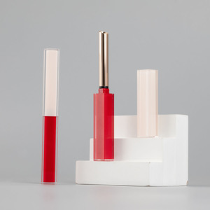 Conteneurs de <span class=keywords><strong>rouge</strong></span> à lèvres de luxe OMI emballage de <span class=keywords><strong>rouge</strong></span> à lèvres à double paroi épaisseur de couleur <span class=keywords><strong>rouge</strong></span> à pointe de baguette en métal - Product Image 1