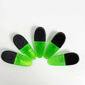 Pince magnétique crocodile pour réfrigérateur en plastique de couleur personnalisée avec logo personnalisé Vente en gros de trombones magnétiques Jumbo pour réfrigérateur de bureau - Product Image 3