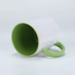 <span class=keywords><strong>Taza</strong></span> de color con mango interior de grado superior para sublimación, venta al <span class=keywords><strong>por</strong></span> <span class=keywords><strong>mayor</strong></span>, tazas en blanco de sublimación coloridas de cerámica de 11oz - Product Image 3