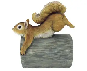 polyresin garden decoration Crash The Squirrel Gutter Guardian Downspout Statue, Full Color