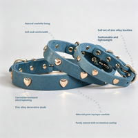 Echtes Leder Verstellbares Haustier-Halsband mit Metallnieten Goldene Herz-Nieten Individuelles Logo Hunde- und Katzenhalsband