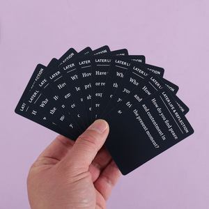 旅行中の仲間との会話、個人的な物語の共有、カジュアルなリラックス時間のためのカスタマイズされた紙製ボードゲームカード - Product Image 1