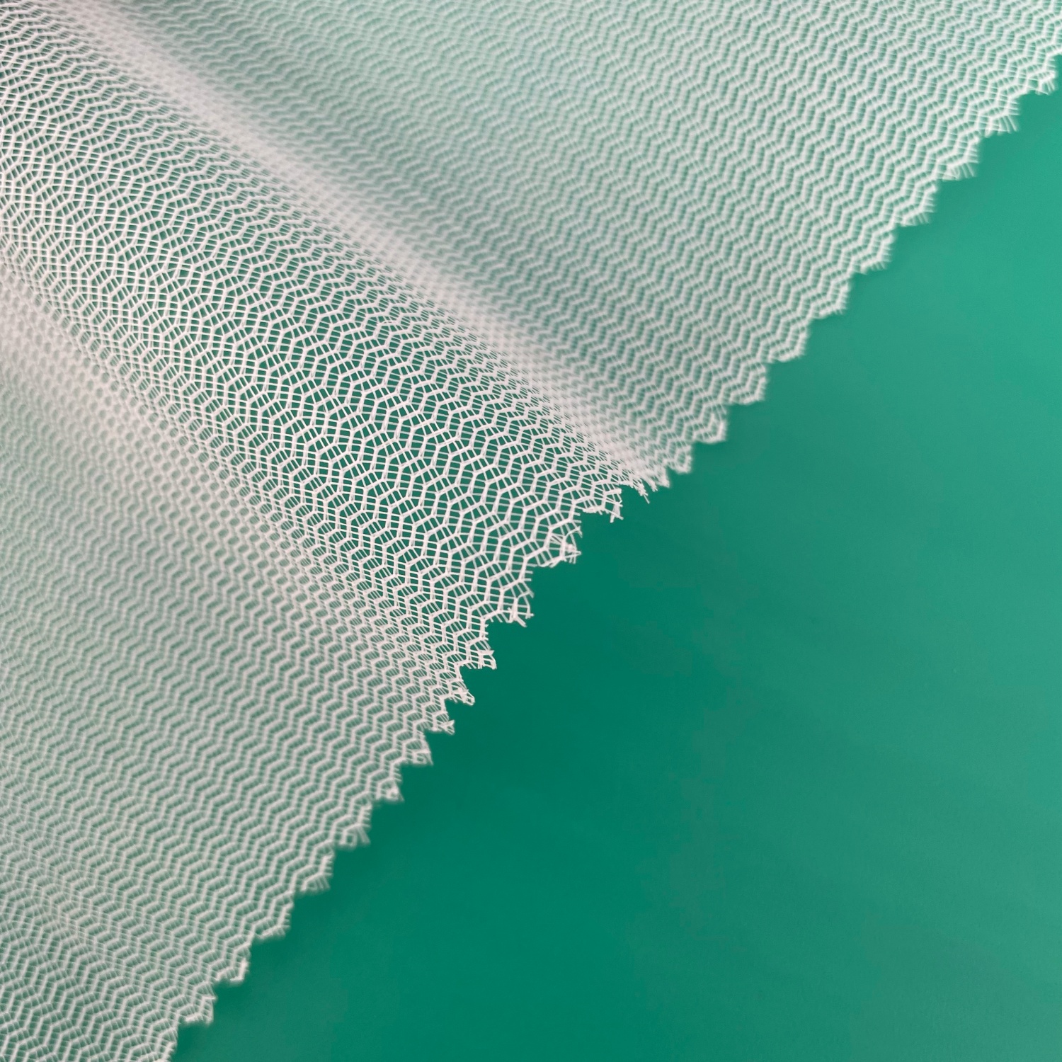 100% Polyester RPET Recycled 50D Mesh Tulle Breathable Lightweight Plaid Knitted Fabric 60GSM Roll Packing Garments Bags Tents