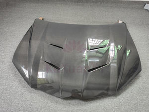 Kit de carrosserie en fibre de carbone pour <span class=keywords><strong>Lamborghini</strong></span> <span class=keywords><strong>URUS</strong></span> M Style Kit de carrosserie en fibre de carbone véritable - Product Image 3