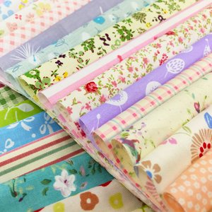Cuadrados de tela floral precortados 100% algodón, material para quilting, para manualidades de costura DIY hechas a mano. - Product Image 2