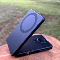 Support de batterie de charge sans fil pliable 3 en 1 Banque d'alimentation 5000mah avec station de câble USB C intégrée pour tous les téléphones intelligents