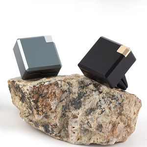 Meilleure vente Désodorisant de voiture de luxe en forme de petite brique carrée <span class=keywords><strong>Parfum</strong></span> de voiture magnétique en alliage solide d'aromathérapie orange longue durée - Product Image 1