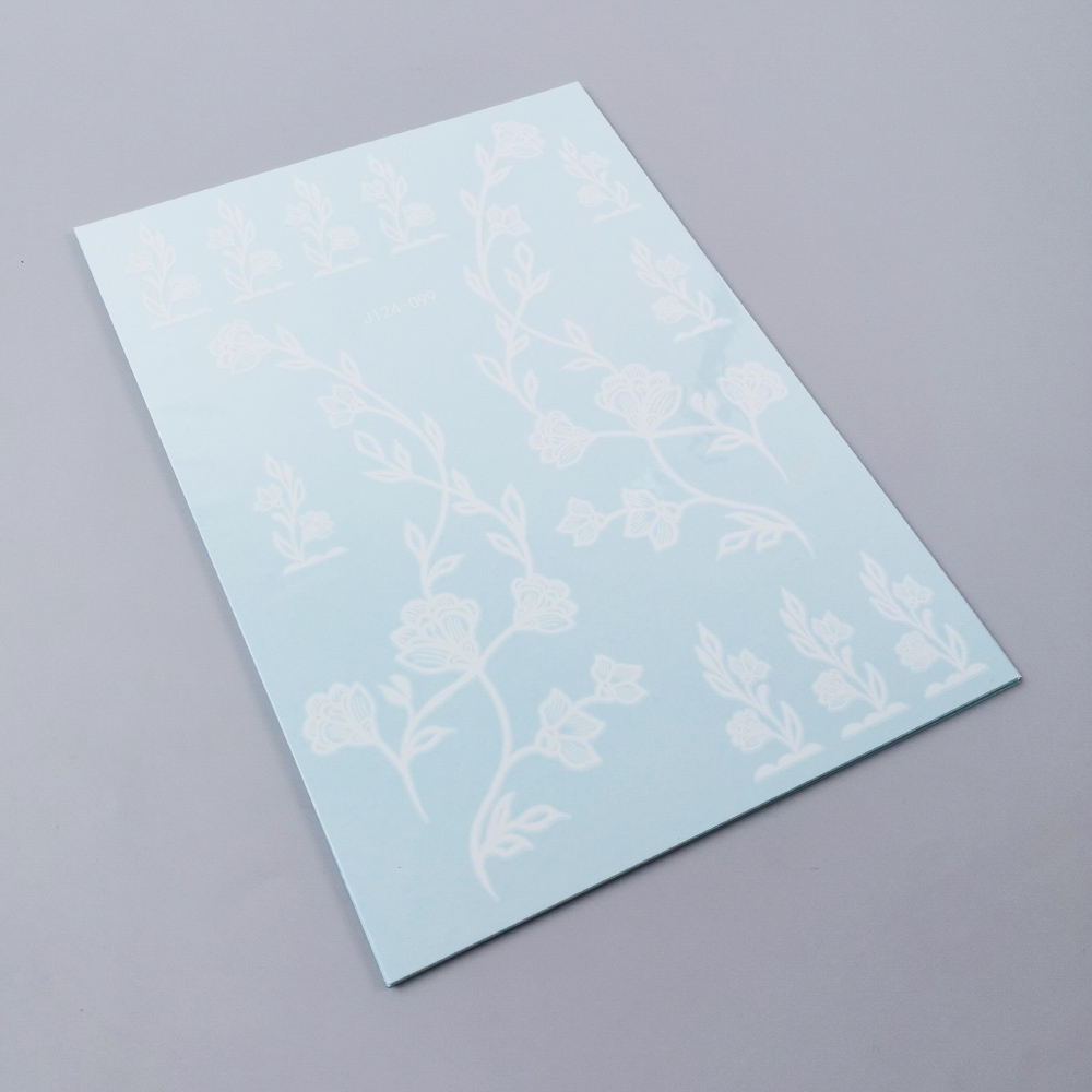 J124-099-white