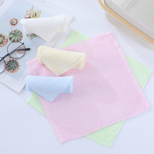 Serviettes en <span class=keywords><strong>tissu</strong></span> éponge tissé en <span class=keywords><strong>bambou</strong></span> <span class=keywords><strong>blanc</strong></span> doux pour adultes et enfants - Antimicrobien Séchage rapide pour la salle de bain - Product Image 3