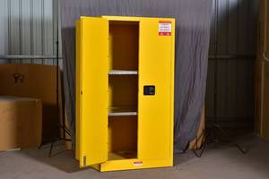Промышленные огнестойкие шкафы для хранения легковоспламеняющихся жидкостей объемом 45 галлонов в лаборатории, выполненные из листового металла - Product Image 3