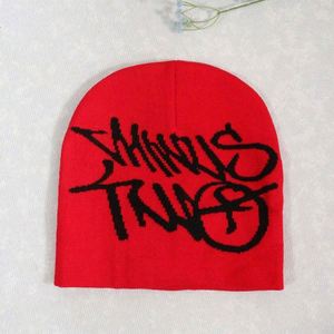 Bonnet en jacquard doux unisexe pour homme, style hip-hop, promotionnel, en acrylique, tricoté sur mesure - Product Image 3