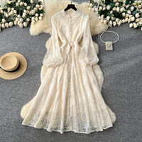 Robe décontractée élégante pour femme WIWT, en dentelle brodée, coupe trapèze, col montant, manches longues bouffantes, ceinture, longueur midi, pour un usage quotidien