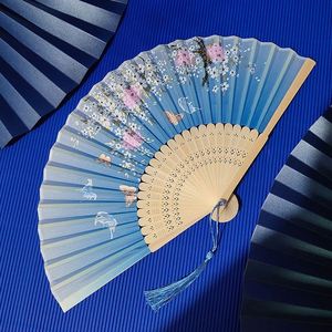 พัดไม้ไผ่พับได้สีดำ พิมพ์โลโก้ตามสั่ง ตกแต่งด้วยลายพิมพ์ - Product Image 1
