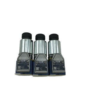 Vanne solénoïde Rexroth M-3SEW6C3X 420 bars 24V DC à double action pour commande hydraulique - Product Image 1