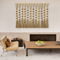 Art mural éclatant avec isolation acoustique, tapisserie en macramé à pompons marron chatoyant, articles de décoration murale pour une maison douillette