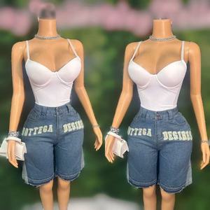 Completo Denim Casual da Donna Peeqi per l'Autunno, Body Senza Maniche e Pantaloncini in <span class=keywords><strong>Jeans</strong></span>, Set Due Pezzi Taglie Forti - Product Image 1