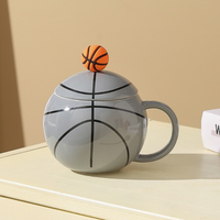 Tasse à café de basketball 420 ml - Résistante aux hautes températures, compatible micro-ondes, souvenir sportif avec couvercle et poignée pour garçons, cadeau en céramique