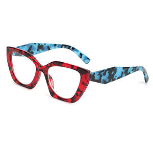 2024 nuevo estilo de moda ojo de gato <span class=keywords><strong>gafas</strong></span> de lectura poligonales marco grande <span class=keywords><strong>gafas</strong></span> de <span class=keywords><strong>presbicia</strong></span> para mujeres hechas de Material de PC - Product Image 4