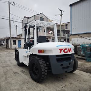 Used TCM FD80 Diesel Forklift Truck Hydraulic <b>Side</b> Shifter Two Stage Mast 5-10Ton CE Certified Isuzu Engine Solid Tires Seated - Product Image 4