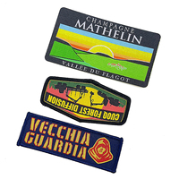 Écussons personnalisés en tissu sergé brodé 3D, écologiques, en forme de cœur, à coudre, en polyester de luxe, pour uniformes de scouts garçons et filles, chapeaux