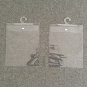 Bolsa de almacenamiento de ropa interior con logotipo personalizado, bolsas de plástico con gancho, venta al por mayor - Product Image 6