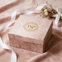 Boîte cadeau en carton rigide rose en velours personnalisée haut de gamme avec logo, pour cosmétiques, parfums et bijoux, présentoir d'emballage en suède