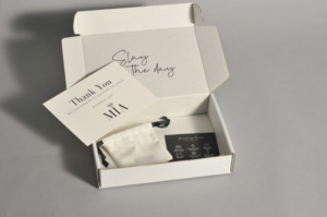 Biểu Tượng Tùy Chỉnh Giấy Hộp Đồ Trang Sức Vòng Đeo Tay Thanh Lịch Nhẫn Đồ Trang Sức Bao Bì Với Cảm Ơn Bạn Thẻ Và Chăm Sóc Hướng Dẫn - Product Image 3